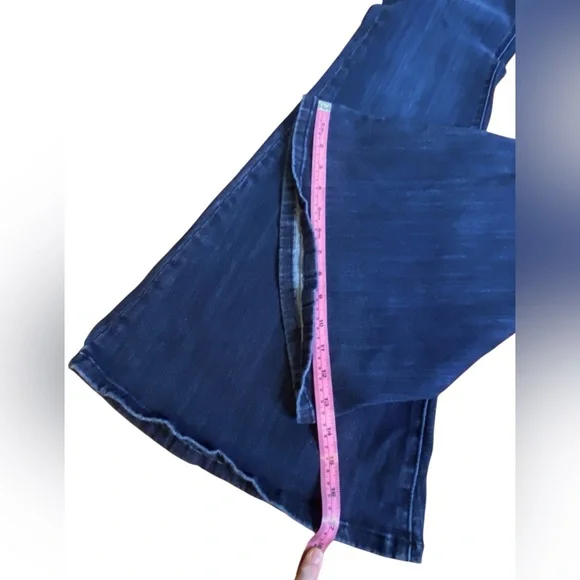 Judy Blue High Rise Pull On Super Flare Bellbottom Jeans Women’s Size 7 (28) - Picture 11 of 14
